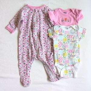 gerber onesies 3 pc set floral zipper footie sleeper pajamas & bodysuits 0-3m
